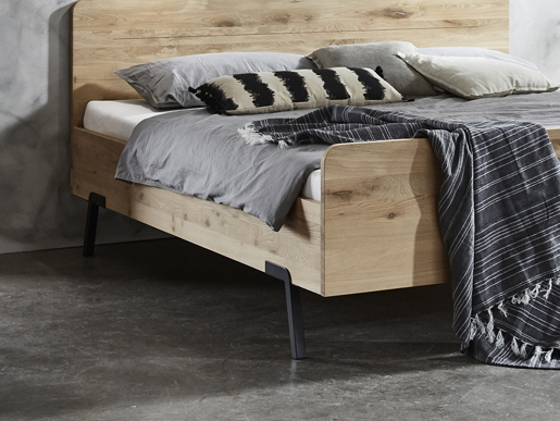 Detail eiken bed modern