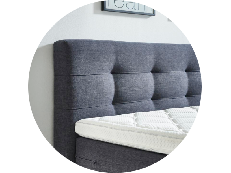 Boxspring met stijlvol hoofdbord