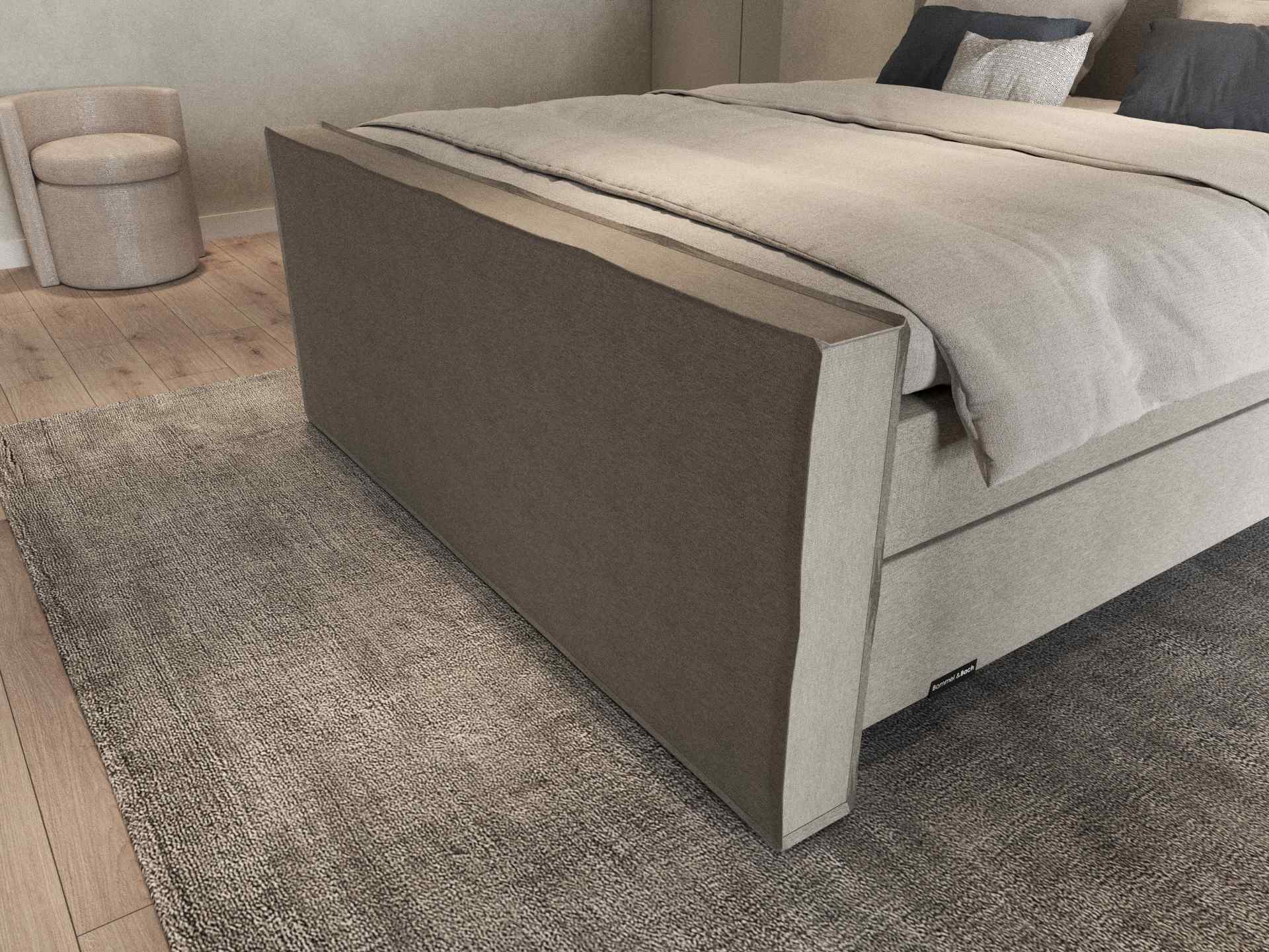 Bijpassend voetbord (H70 cm)